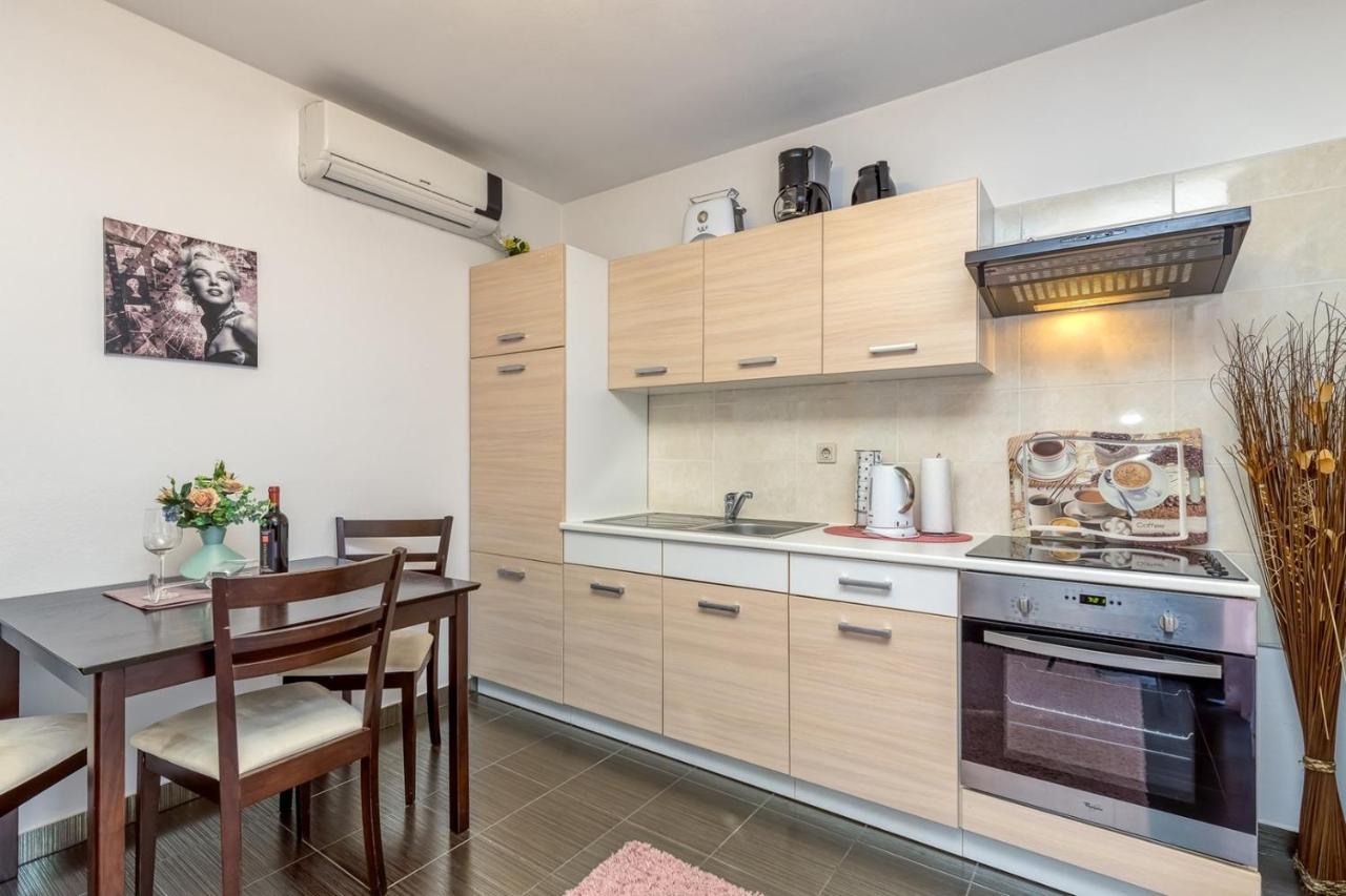 Apartments Kardumovic Kukci Dış mekan fotoğraf